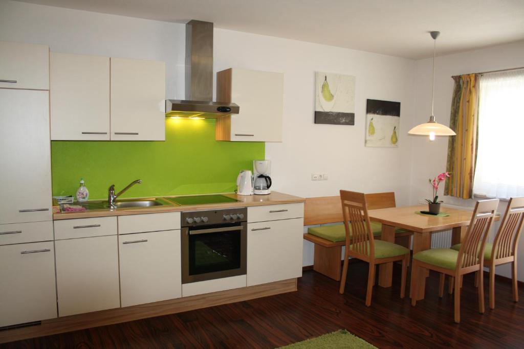 Alpenjuwel Appartements Flachau Habitación foto
